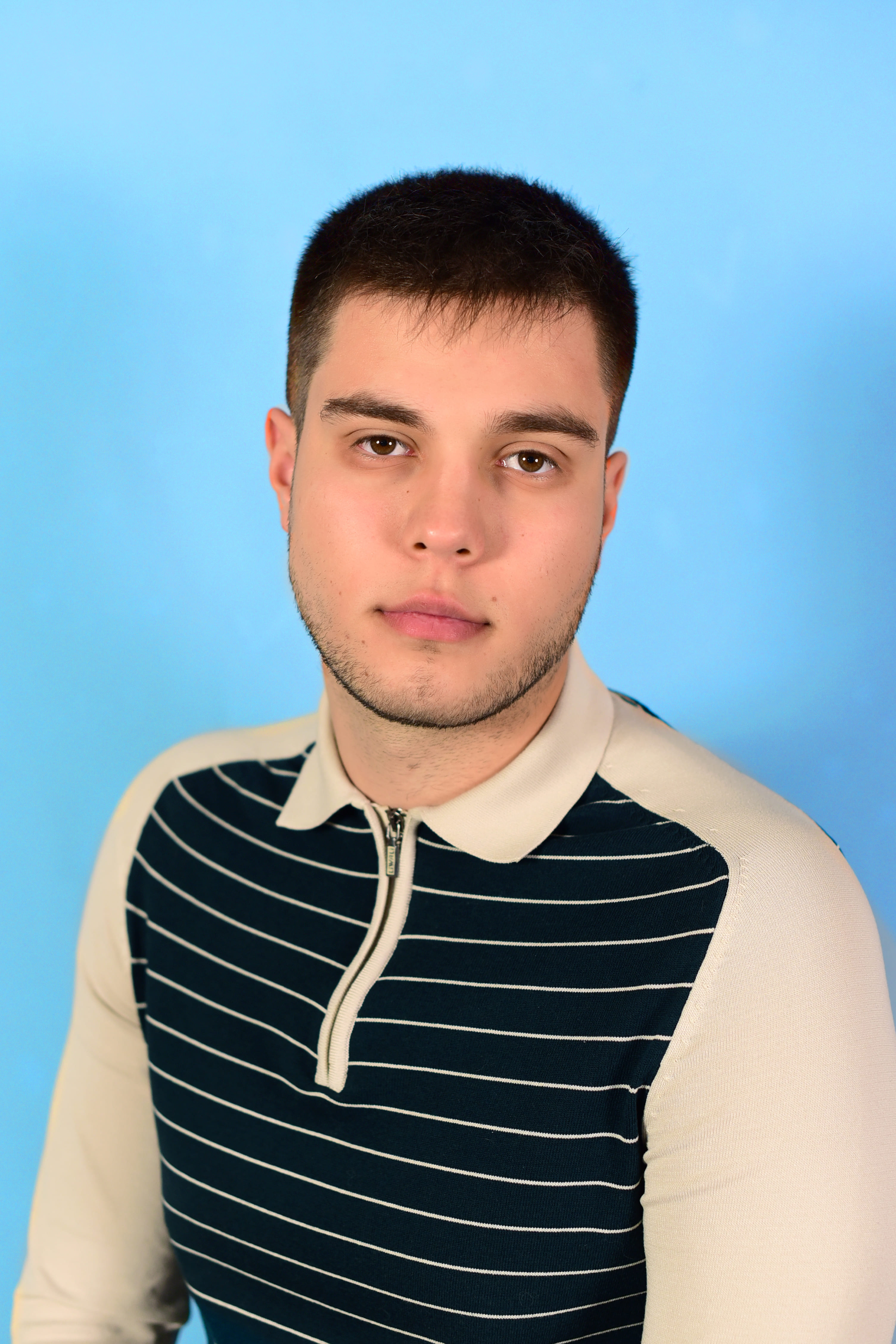 Жданкин Арсений Эльдарович Жданкин Арсений Эльдарович.