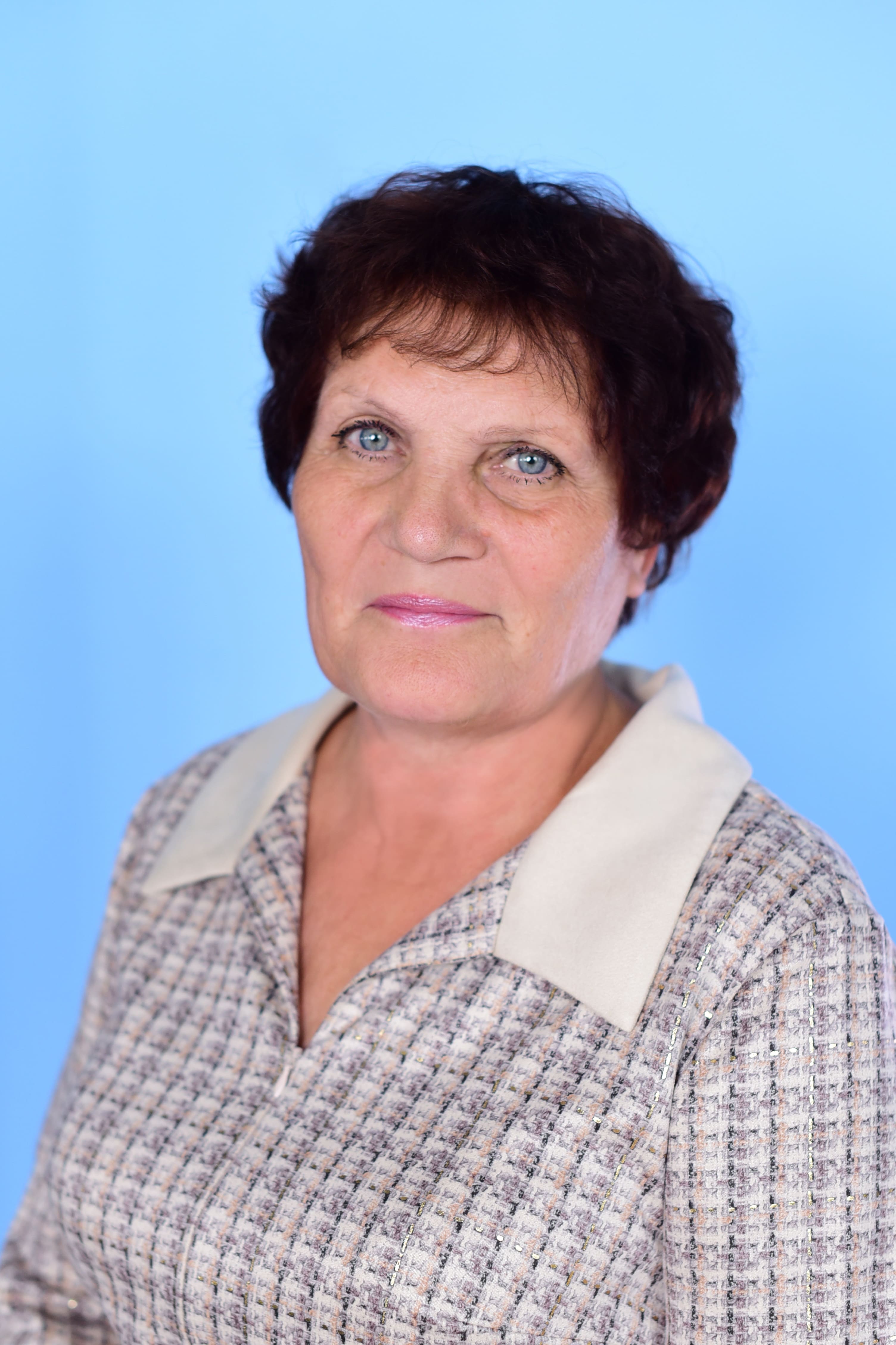 Чебых Валентина Леонидовна.